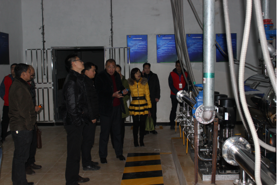 翠屏區(qū)政府領(lǐng)導(dǎo)蒞臨我司專(zhuān)題調(diào)研 二次供水管理和飲水安全