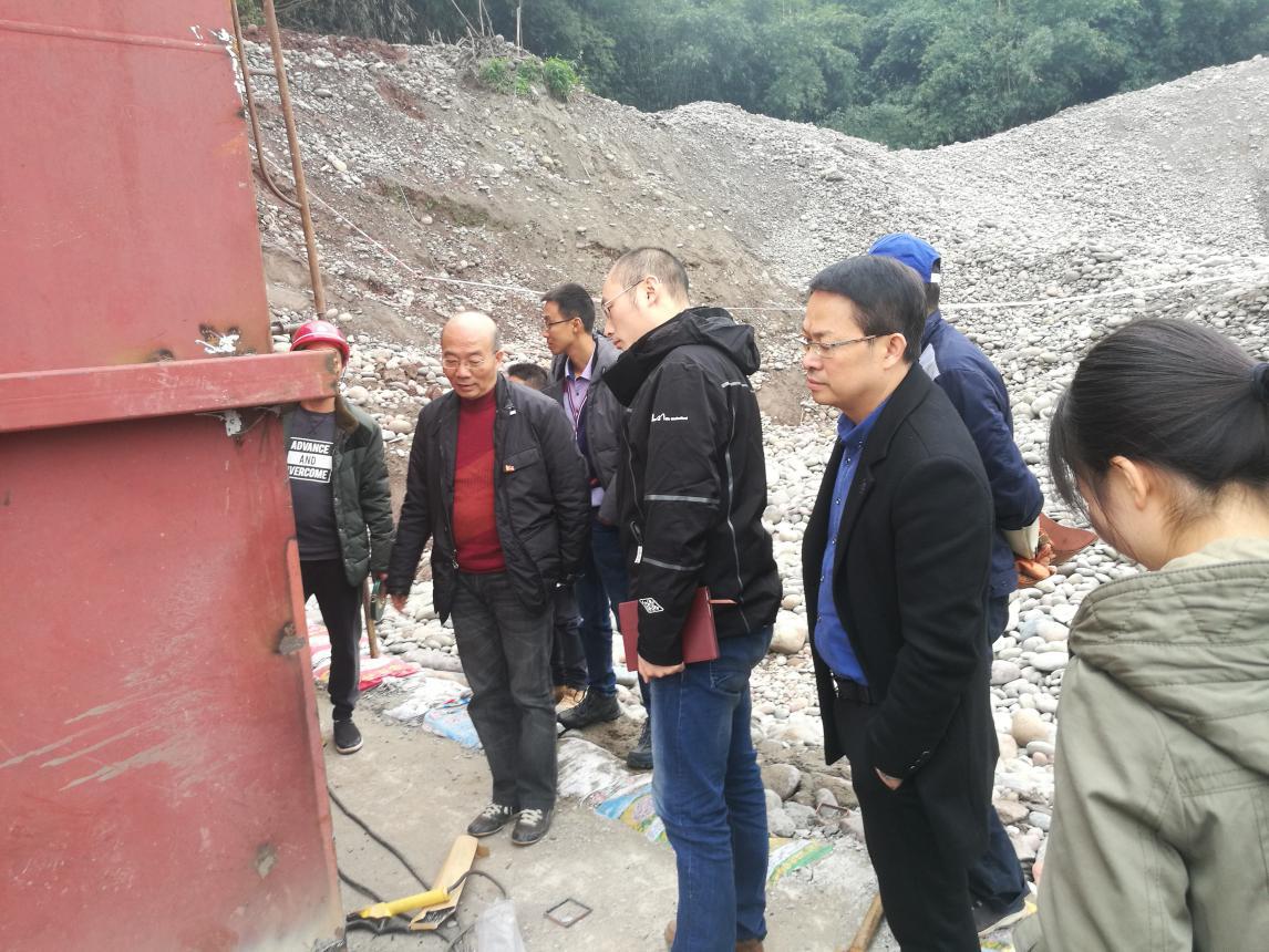 公司二支部學(xué)習(xí)傳達黨的十九大精神