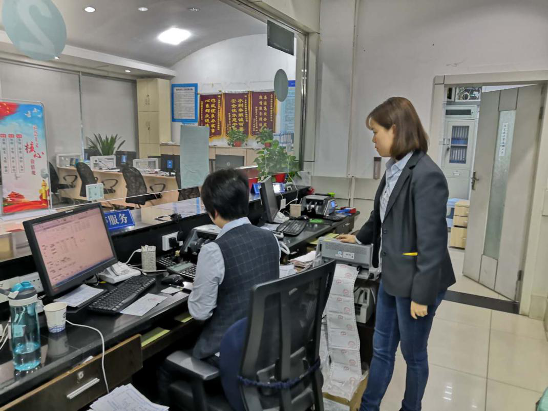 營銷部認真開展收費點交賬督查工作