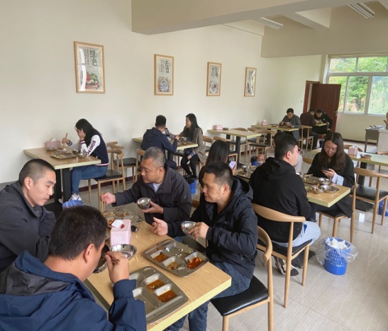 強(qiáng)監(jiān)督，重引導(dǎo)，杜絕“舌尖上的浪費(fèi)”