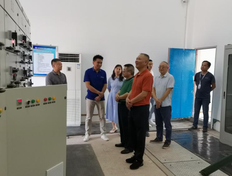 敘州區(qū)人大、政協(xié)領(lǐng)導(dǎo)到清源水務(wù)集團(tuán)天泉供水公司調(diào)研