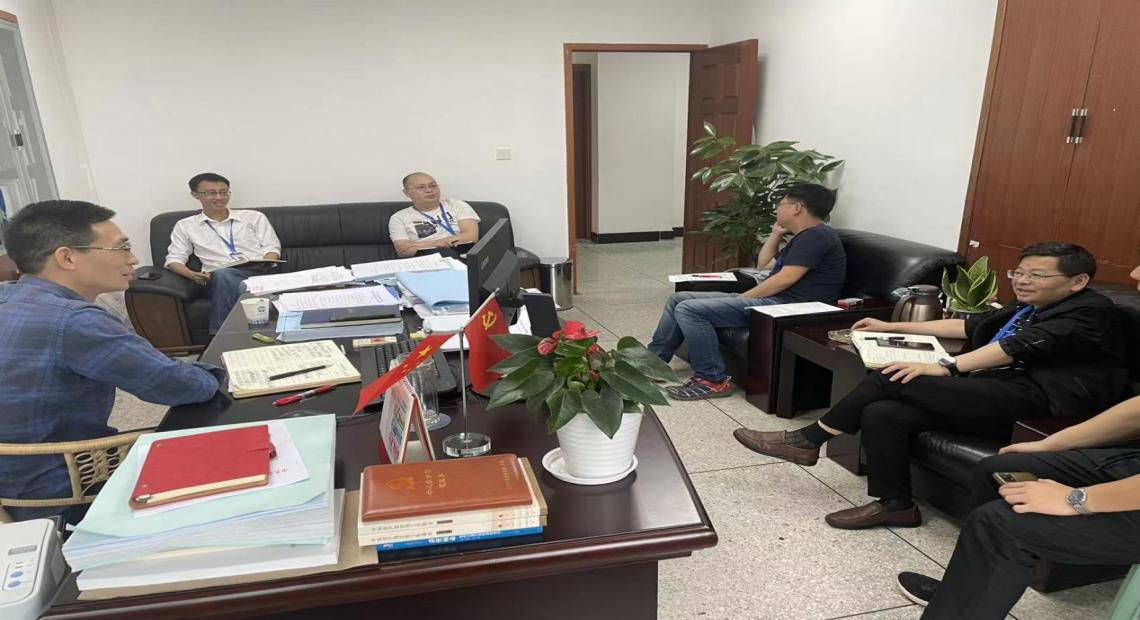 公司黨委委員、副總經(jīng)理吳建剛召開項目管理談話會