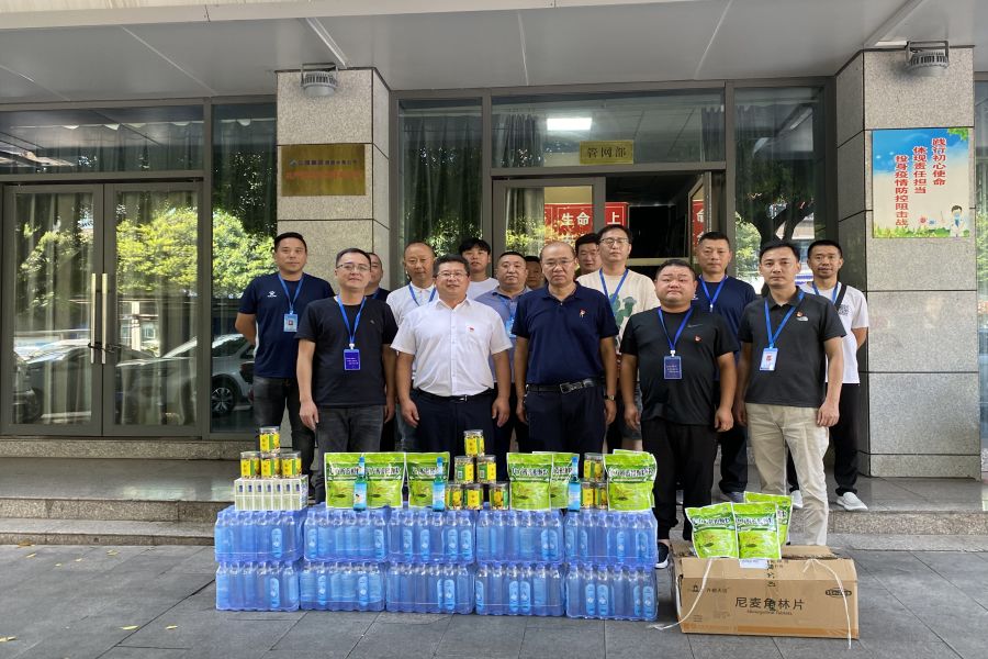 奮戰(zhàn)一線保供水，夏送清涼沁人心