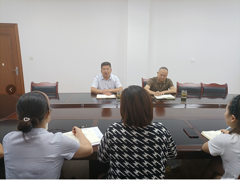公司黨委副書(shū)記、常務(wù)副總經(jīng)理鄒成友到市場(chǎng)營(yíng)銷(xiāo)部開(kāi)展專(zhuān)題調(diào)研