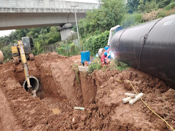 堅守供水崗位  守護(hù)汩汩清泉